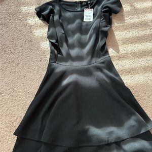 Chic Black Midi Dress with Ruffle Sleeves
